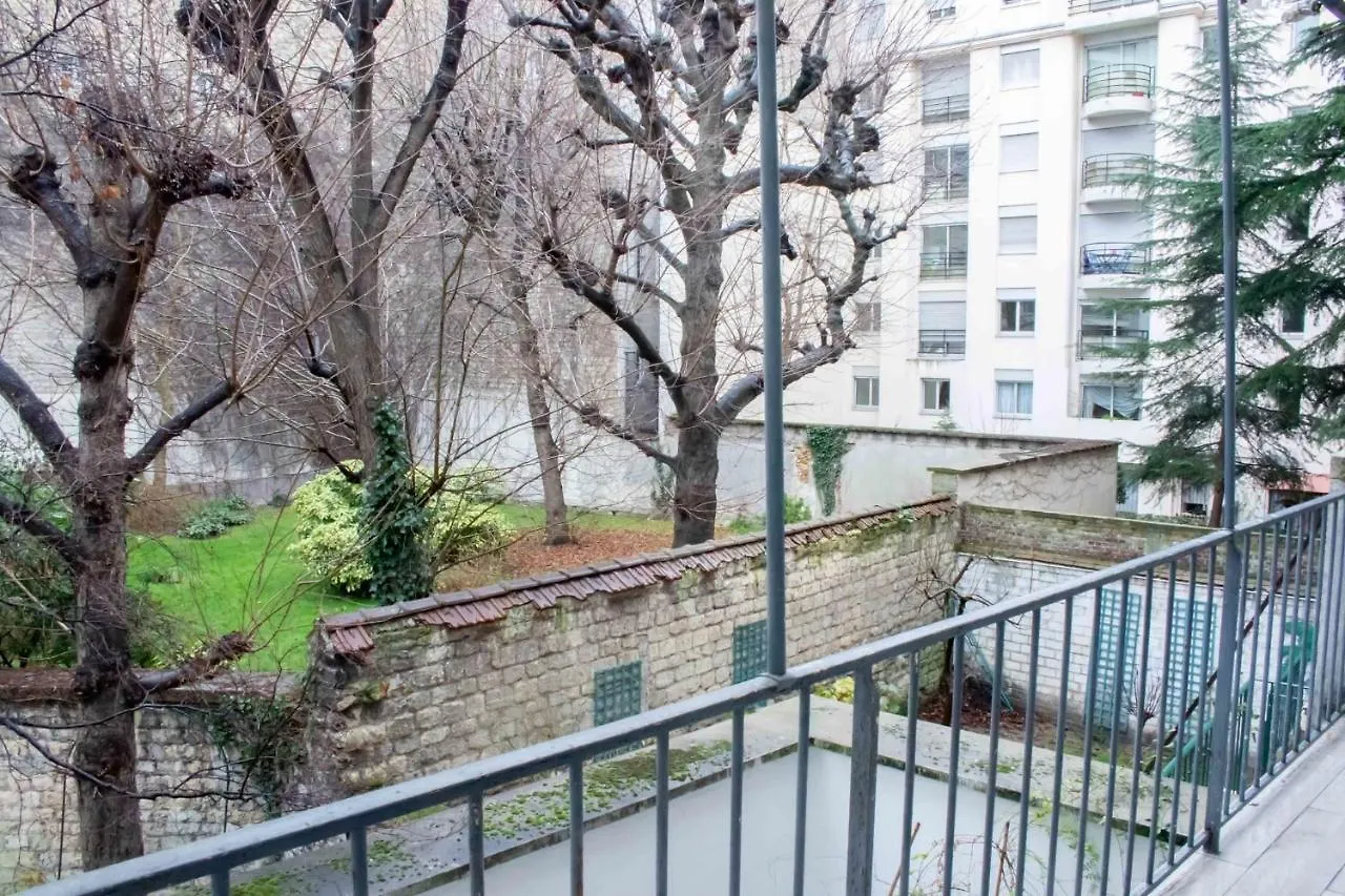 Spacious 50 M Cocoon In The Heart Of Paris 17Th Apartment France