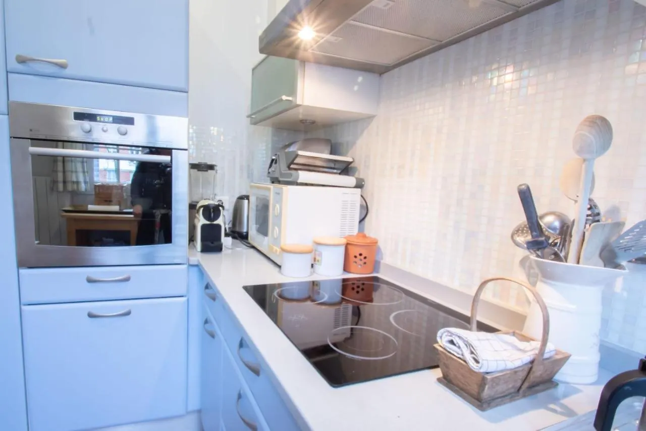 Spacious 50 M Cocoon In The Heart Of Paris 17Th Apartment France